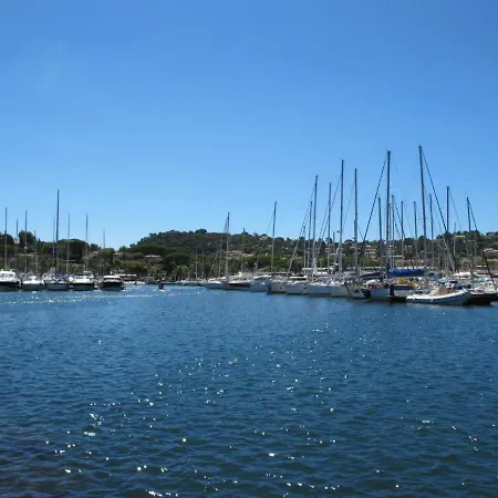 Antares-1 By Interhome